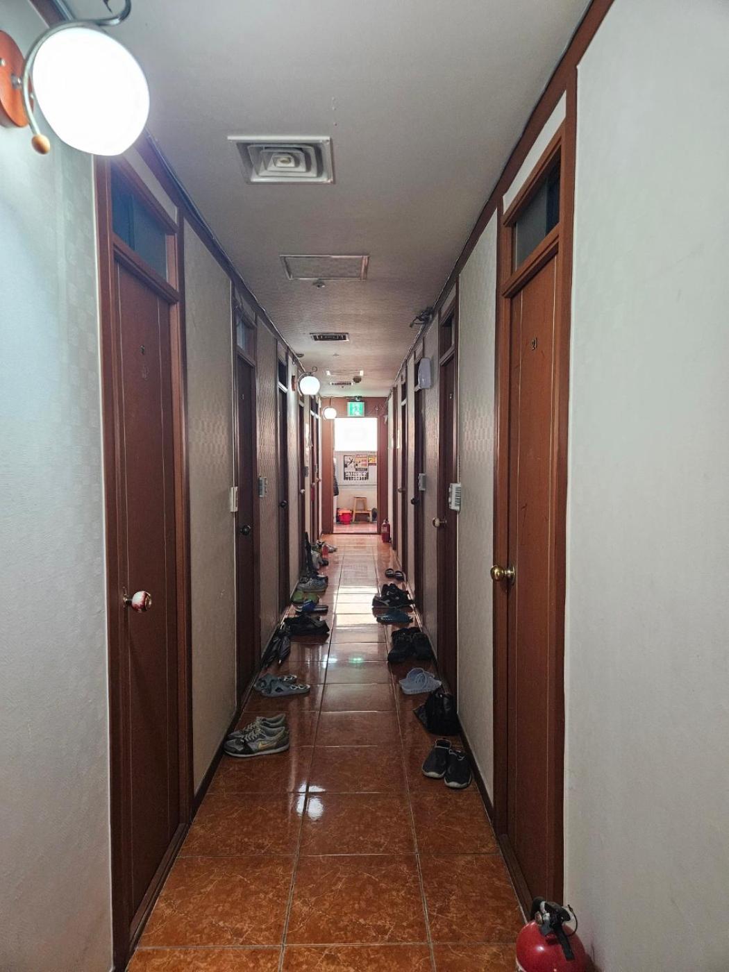 Mokhwatel Hostel ปูซาน ภายนอก รูปภาพ